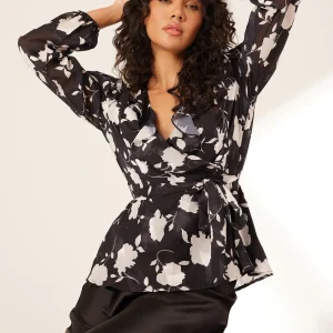 Top negro Floral